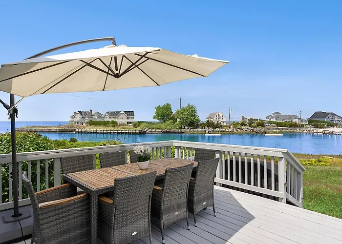 Sunset Beach House With 30Ft Boat Dock In Shinnecock Southampton Ny